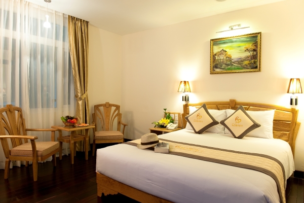 Romance Hotel